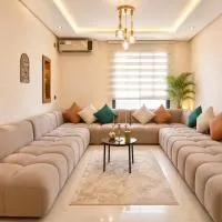 séjour luxueux avec garage privé 5 min du centre, Hotel in Fès