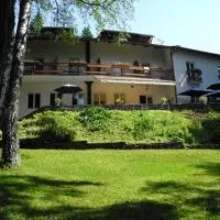 Waldpension Reisinger، فندق في فلادنيتز أن دير تايشالم