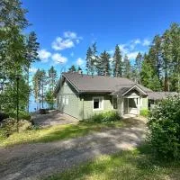 Lake Cottage Onnenranta, hotelli Kolinkylässä