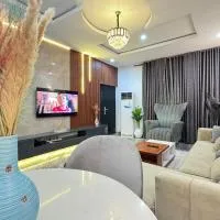 Beautiful 2Br Apt in Ogba, Ikeja, Lagos，拉各斯的飯店