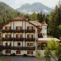 Hotel Chalet Corso, hotell i San Vigilio Di Marebbe