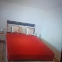 Petit appartement avec jacuzzi, hotelli kohteessa Bédarrides