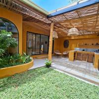Charming garden villa, walk to town, хотел в Ел Нидо