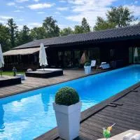 La Villa Cassiopée - 10 pers, hotel sa Martillac