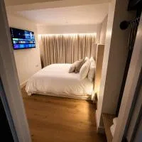 1 Bridge Rd, Hotel in Cranleigh