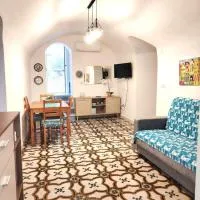Villa San Giorgio Vacation Home - Romantic two-room apartment, hotel di Sapri