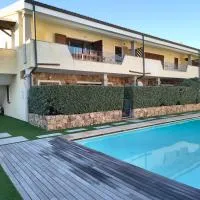The pool house - Il Gabbiano, hotel u gradu 'Palau'