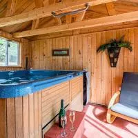 Saint-Paul-de-Montminy में, होटल 4BR Chalet Near Massif du Sud HotTub & Fire Pit