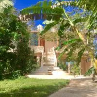 Hotel Casa Maya Calakmul, hotel u gradu 'Chicanna'