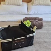 Bazsarózsa Apartmanok Csopak، فندق في تشوباك