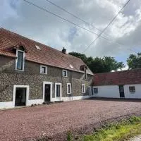 Gites Brione, hotel v mestu Auxais