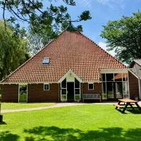 De Gelukskever renovated 2024, hotell sihtkohas Hindeloopen