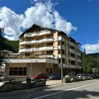 Montana Inn Slănic Moldova, hotel Szlanikfürdőn