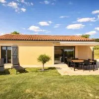 Maison Neuve Climatisée, hotel in Carlux