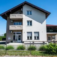 Casa Maria, hotel sa Cerovac Tušilovićki