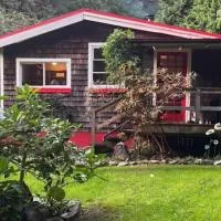 Cabin by the Creek, hotell i Roberts Creek