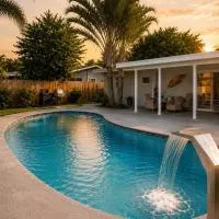 Tropical Dream - Pool - Firepit - Gazebo, hotell i Largo