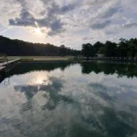 budget seezeit-resort am Werbellinsee โรงแรมในAltenhof