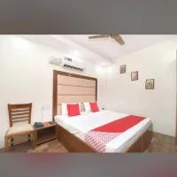 FB Hotel, hotel en Kharar