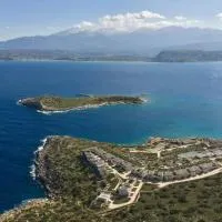 JW Marriott Crete Resort & Spa، فندق في ماراثي