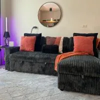 Beach Town 1B Apartment with Social Tropical Vibe, khách sạn ở Luquillo