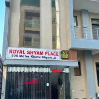 Royal Shyam Palace-500 Meter Khatu Shyam Ji Temple, hotel a Khātu