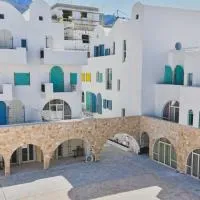 Southern Nights, hotel u gradu 'Gjilek'