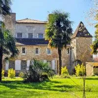 Château Arche d'Aure, готель у місті Vicq-dʼAuribat