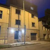 Modern 3-room apartment in a new building, hotel i Levice