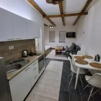 Urban Stay apartman Tuzla, hotel em Kreka