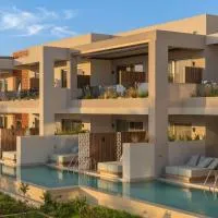 Marinos Beach Hotel, hotel en Platanes