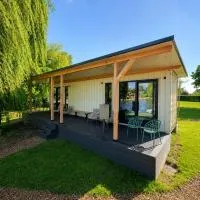 Luxury Lake Cabin, hotel em Alphen