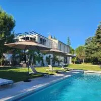 Domaine De La Peyrine, hotel sa Carignan