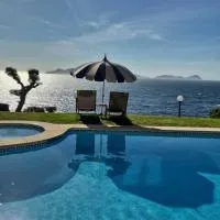 Ocean Luxury Retreat · Pool & Sea Views, hotel Oya városában