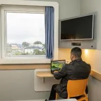 상조제 두스 피냐이스에 위치한 호텔 ibis budget Curitiba Aeroporto