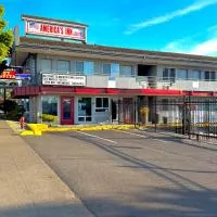 Americas Inn & Suite, hotel u gradu Šorlajn