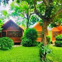 สวนไมตรีจิต รีสอร์ท – hotel w mieście Ban Khlong Si