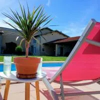 Chambre Villa Clérieux & piscine, hotell i Clérieux
