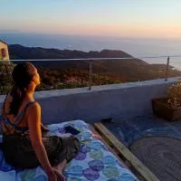 Chambre des rêves, vue exceptionnelle sur terrasse privée,la Casamatta, hotelli kohteessa Centuri
