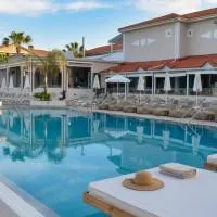 Dennys Inn Hotel, hotel sa Kalamaki