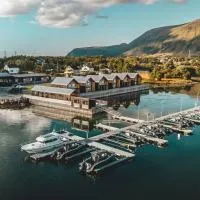 Risøyhamn Sjøhus AS, hotel i Risøyhamn
