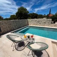 Viesnīca Villa Petra 2 Bedroom Apartments pilsētā Čilipi