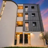 JIJI Suites Sénart, hotel u gradu Combs-la-Ville