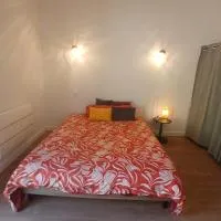 Hendaye में, होटल chambre avec salle de bain privative