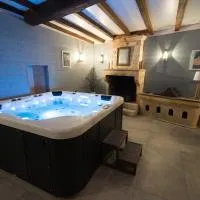 La Tillaie SPA et Sauna, отель в городе Pont-lʼAbbé-dʼArnoult
