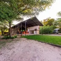 Hakusembe River Camping2Go, hotel a Kansukwa