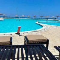 See view Chalet 3 bedrooms Doaa elsmaa north cost stand alone 1 Ac 2 fans for family only, hótel í Dawwār ‘Abd Allāh