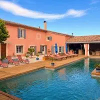 Le Mas de Gleyzes - Maison & Table d'hôtes avec Piscine, hotel Lédenonban