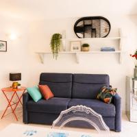 Beachfront apartment in Menton, kh&aacute;ch sạn ở Menton