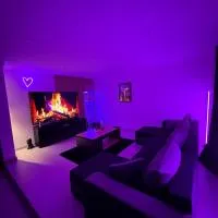 Apartment in Pertuis, hótel í Pertuis